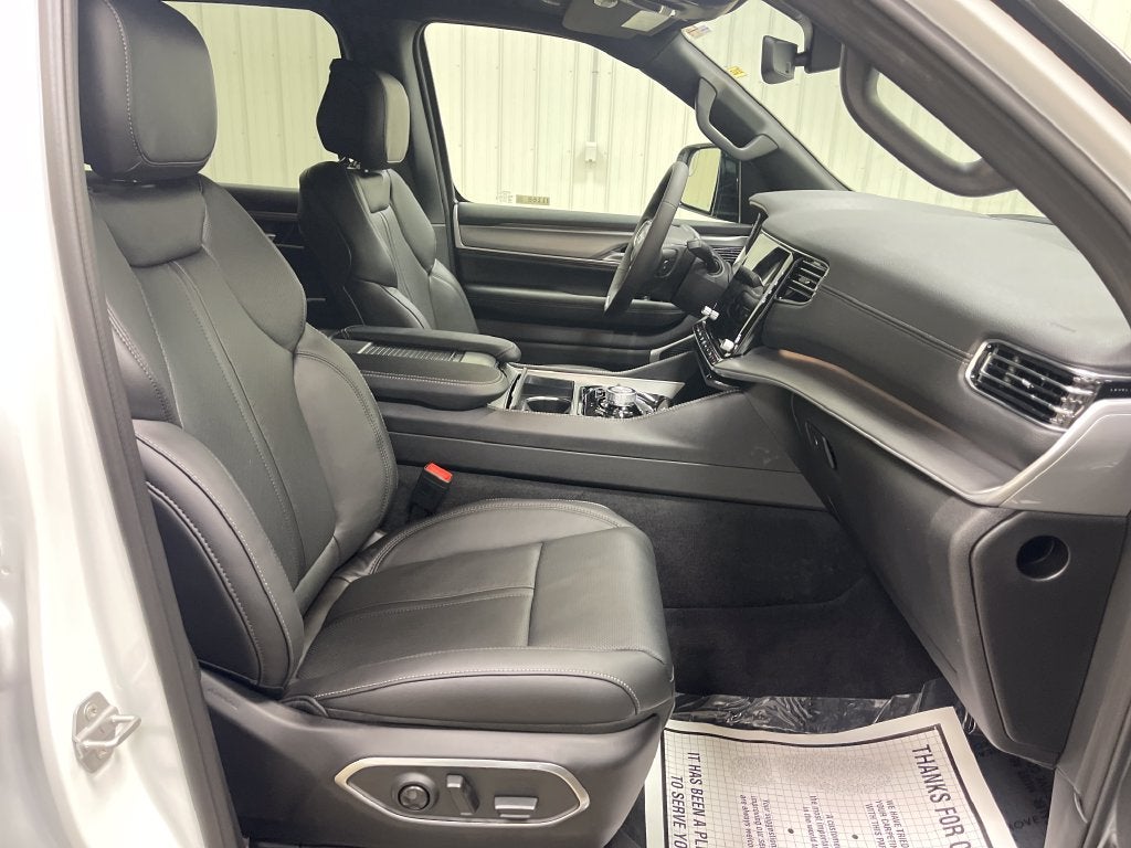 2027 Jeep Grand Wagoneer Upland