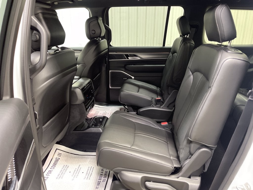 2027 Jeep Grand Wagoneer Upland