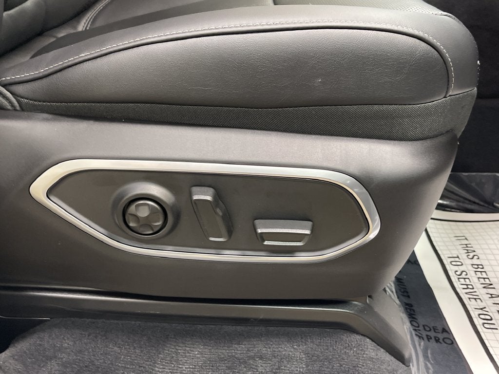 2026 Jeep Grand Wagoneer Limited Reserve