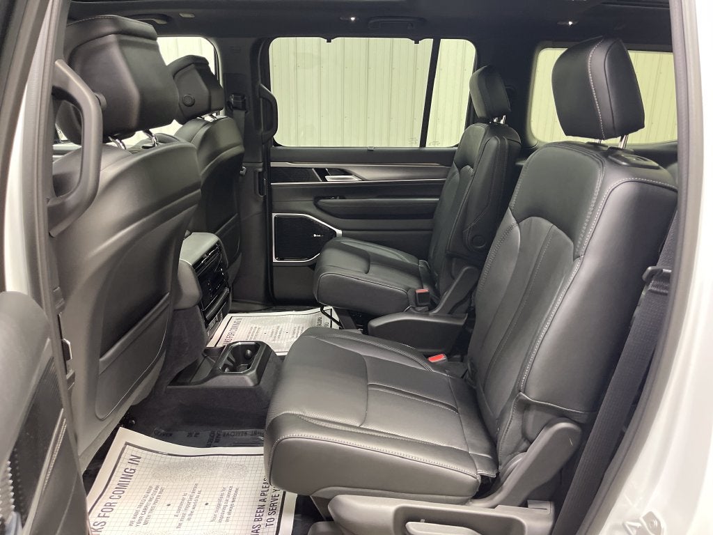 2026 Jeep Grand Wagoneer Limited Reserve