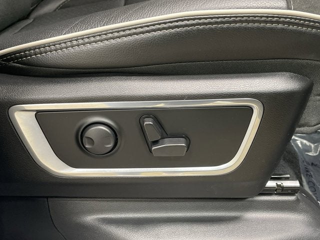 2025 RAM 1500 Laramie Crew Cab 4X4