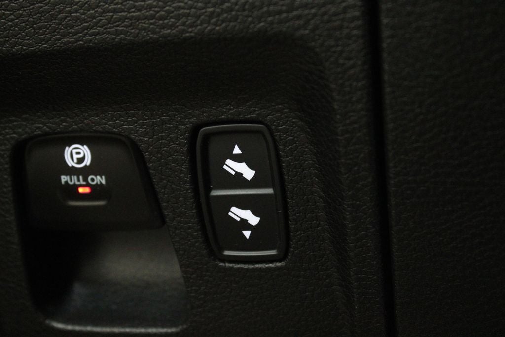 2025 RAM 1500 Laramie Crew Cab 4X4