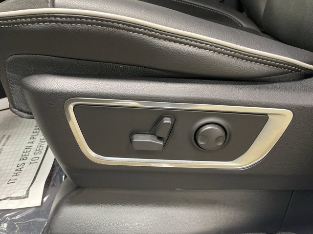 2026 RAM 1500 Laramie Crew Cab 4X4