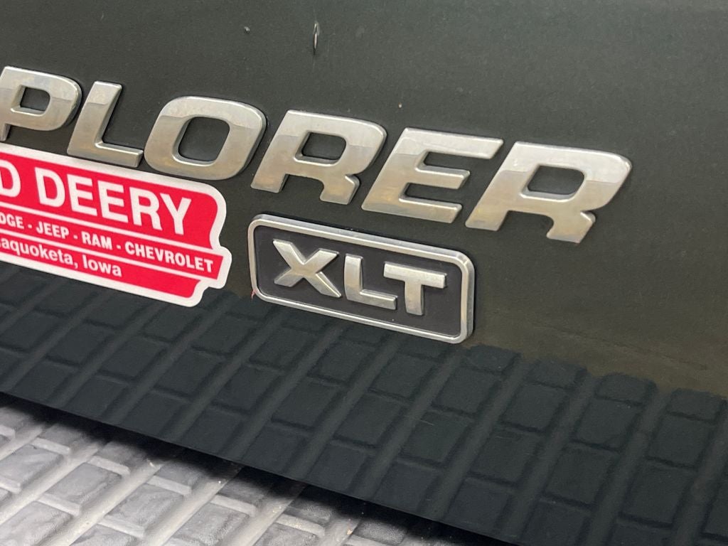 2004 Ford Explorer XLT