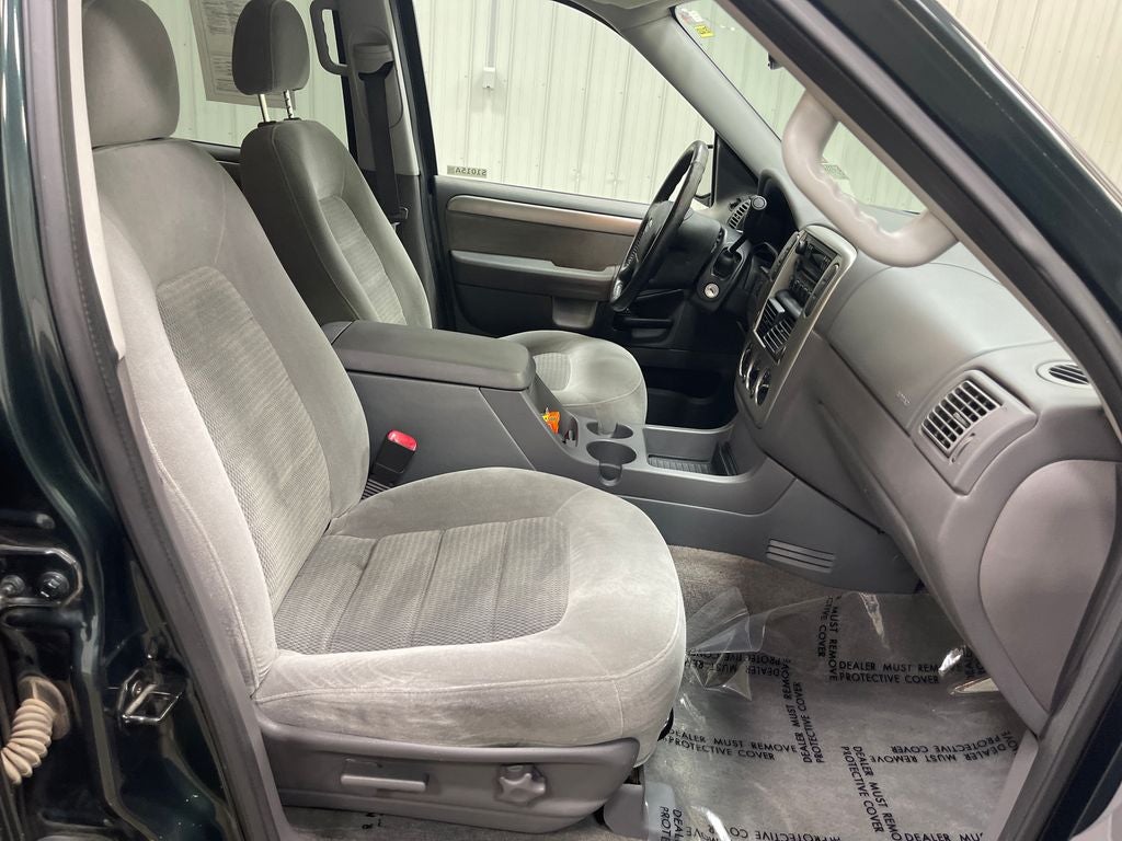 2004 Ford Explorer XLT