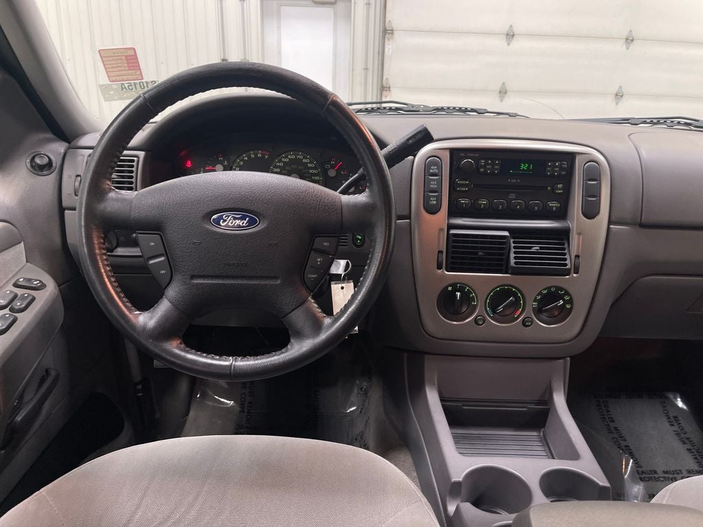 2004 Ford Explorer XLT