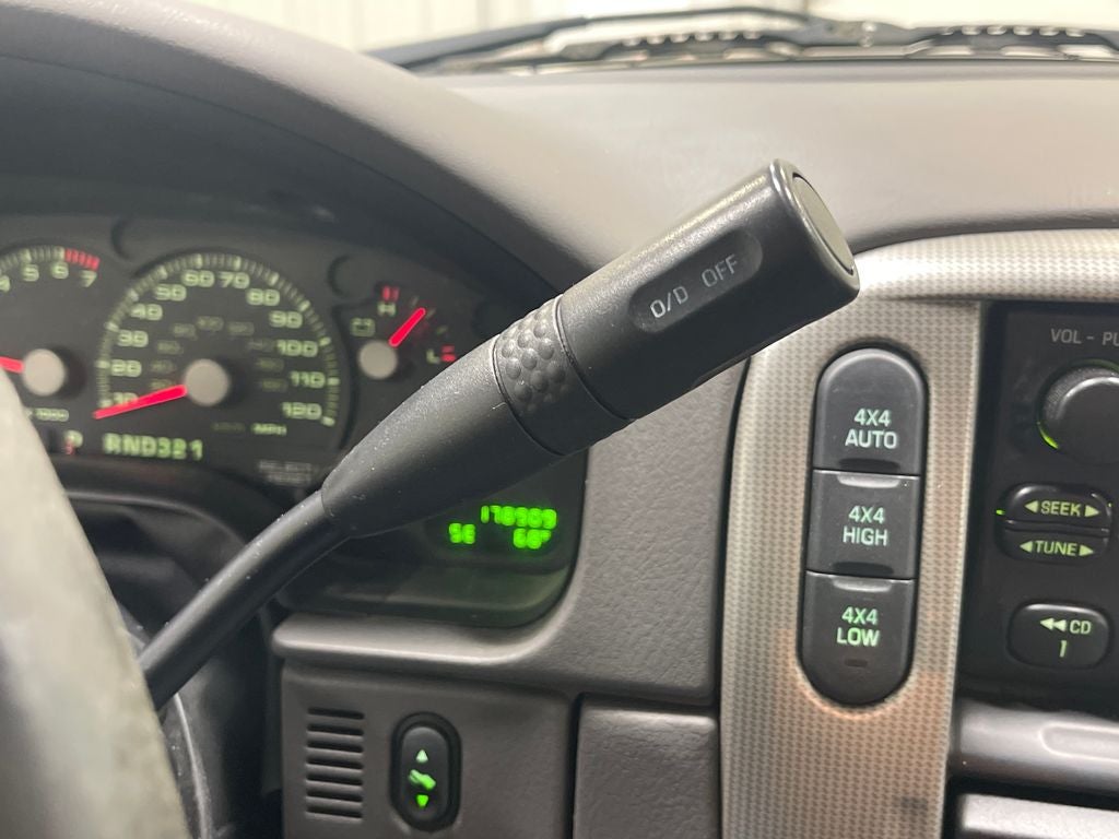 2004 Ford Explorer XLT