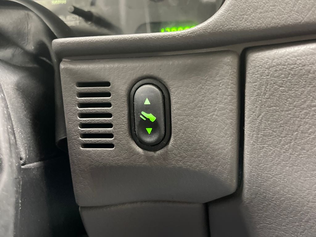 2004 Ford Explorer XLT
