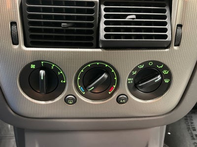 2004 Ford Explorer XLT