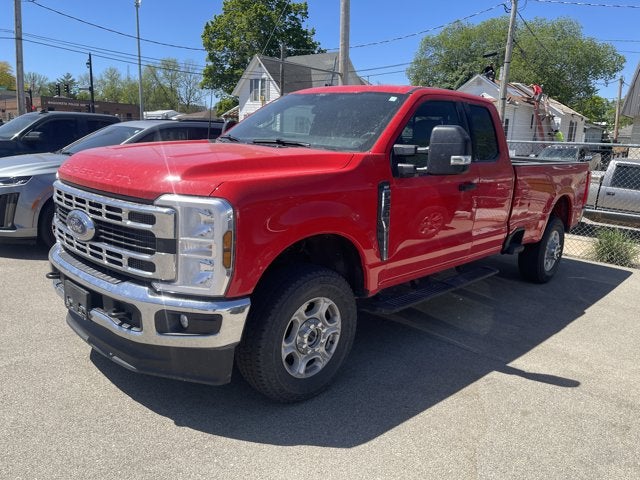 2025 Ford Super Duty F-350 SRW XLT SuperCab 4X4