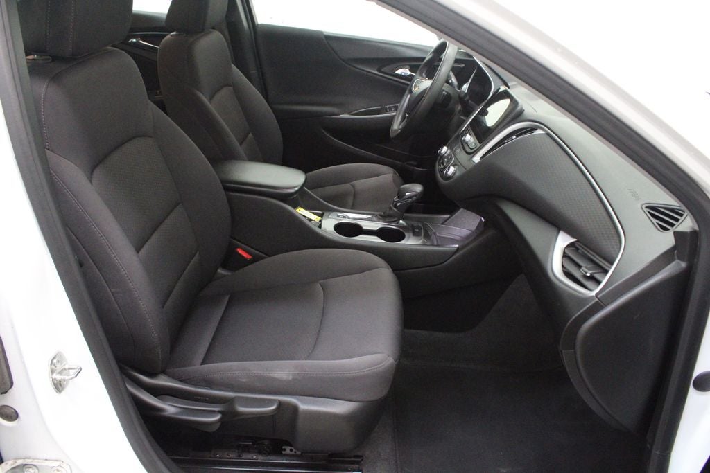 2023 Chevrolet Malibu LS