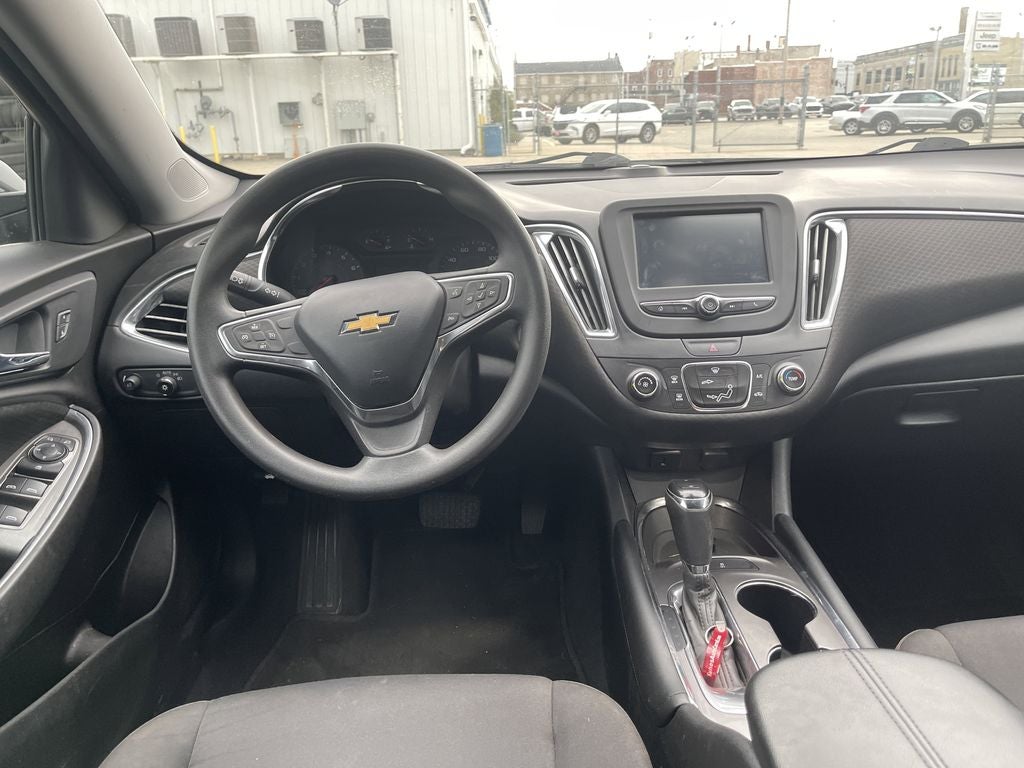 2017 Chevrolet Malibu LT 1LT