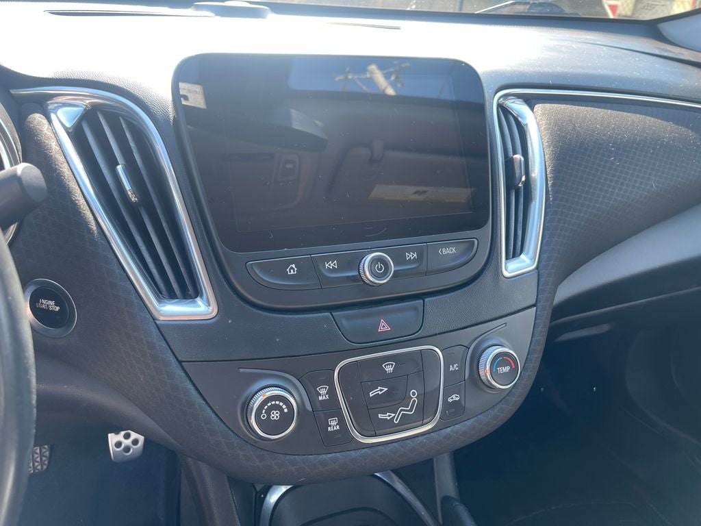 2017 Chevrolet Malibu LT 1LT