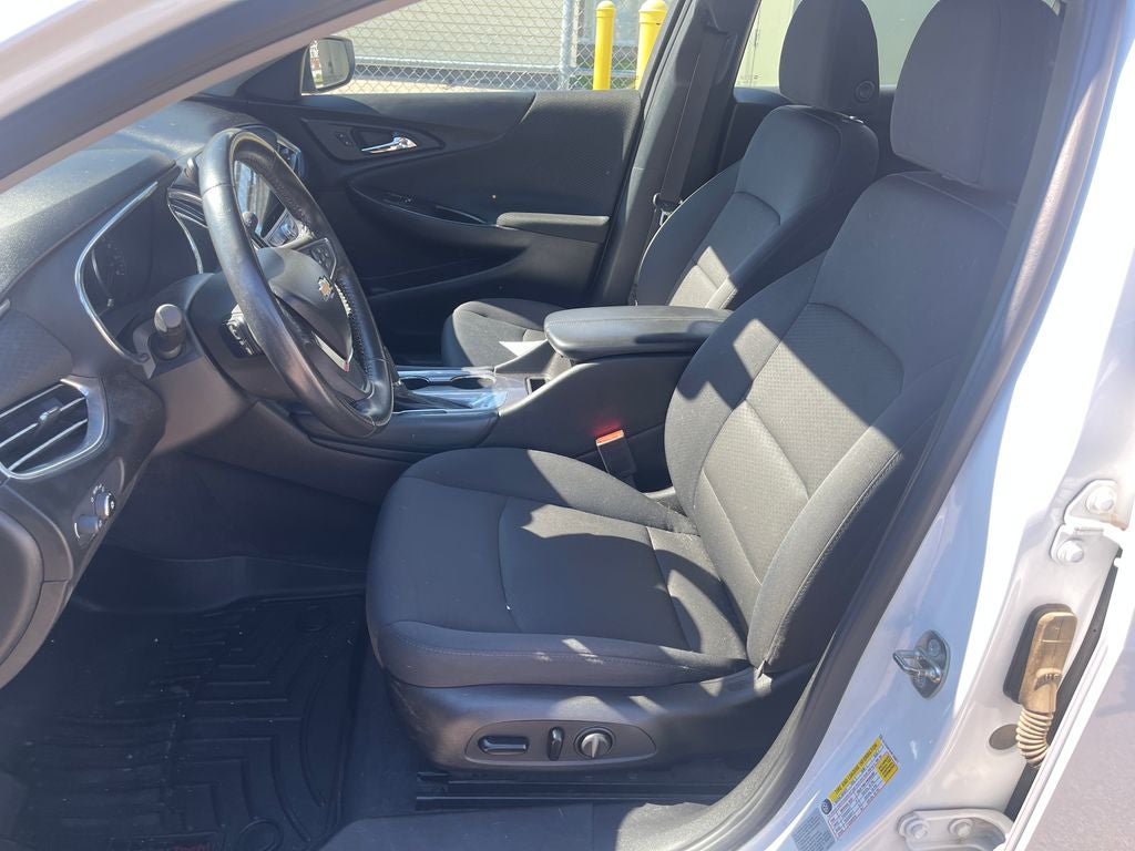 2017 Chevrolet Malibu LT 1LT