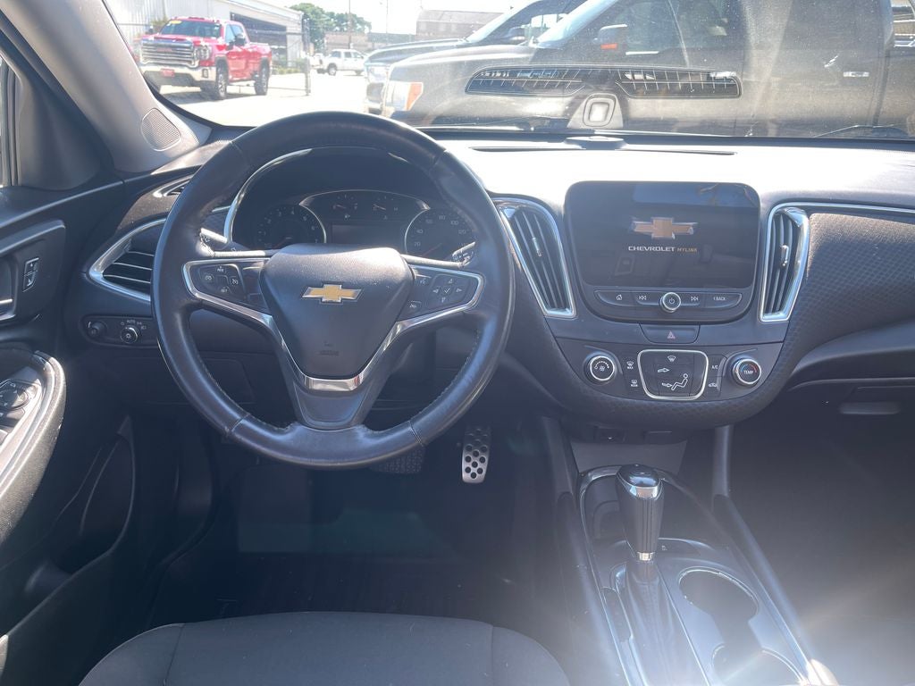 2017 Chevrolet Malibu LT 1LT