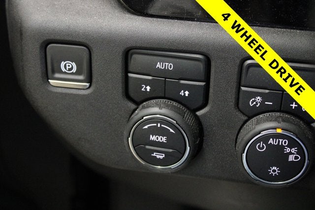2024 Chevrolet Silverado 1500 LT Crew Cab 4X4