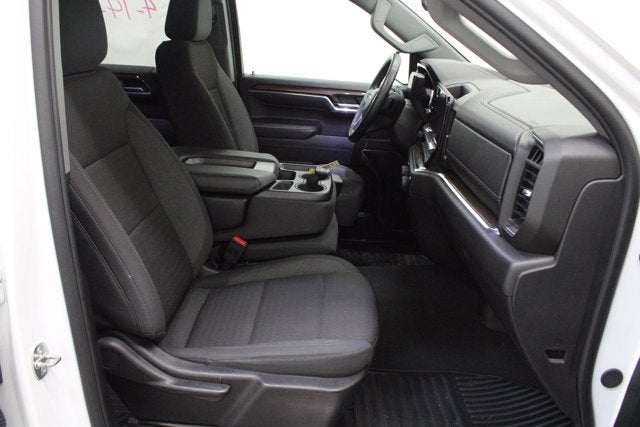 2024 Chevrolet Silverado 1500 LT Crew Cab 4X4