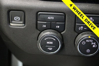 2024 Chevrolet Silverado 1500 LT Crew Cab 4X4