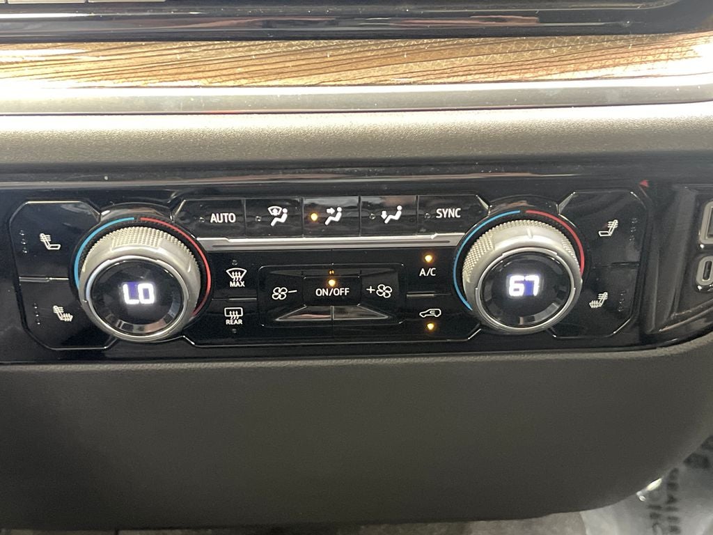 2024 Chevrolet Silverado 1500 LT LT1