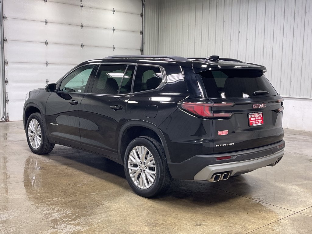 2024 GMC Acadia Elevation