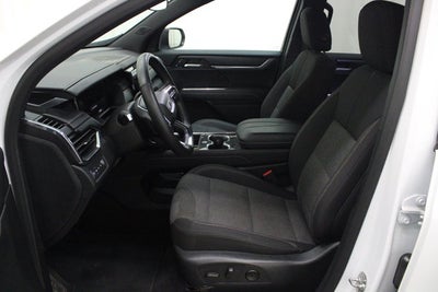 2025 GMC Acadia Elevation AWD