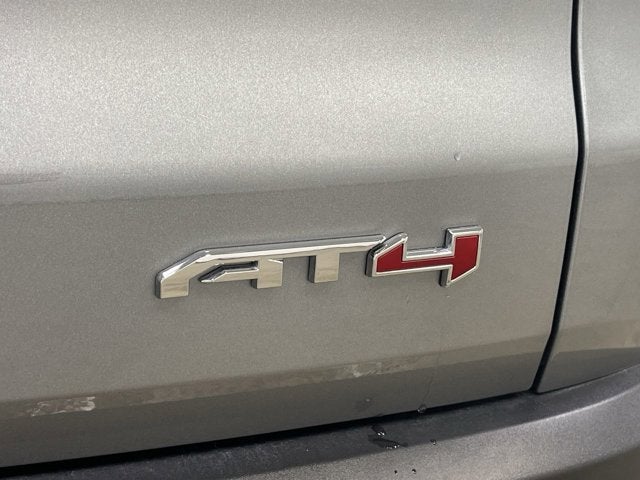 2025 GMC Acadia AT4 AWD