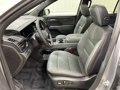 2025 GMC Acadia AT4 AWD
