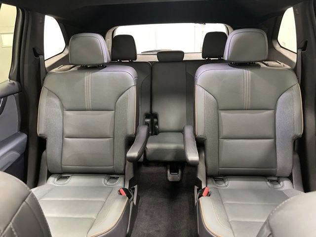 2025 GMC Acadia AT4 AWD