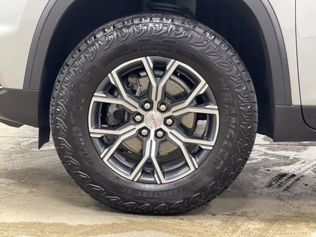 2025 GMC Acadia AT4 AWD