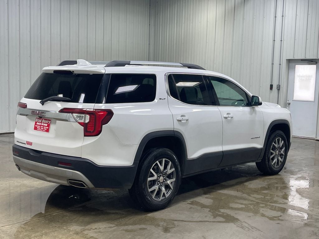 2023 GMC Acadia SLT