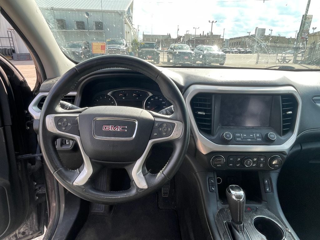 2017 GMC Acadia SLT-1