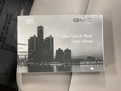 2022 GMC Yukon SLT