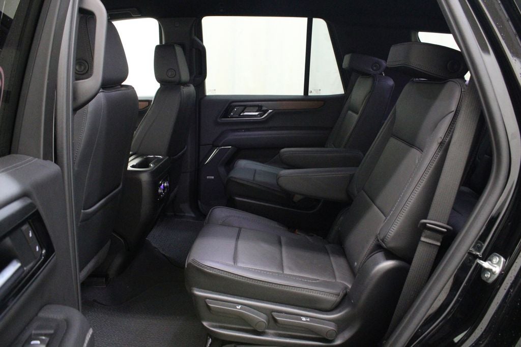 2025 GMC Yukon Denali 4WD