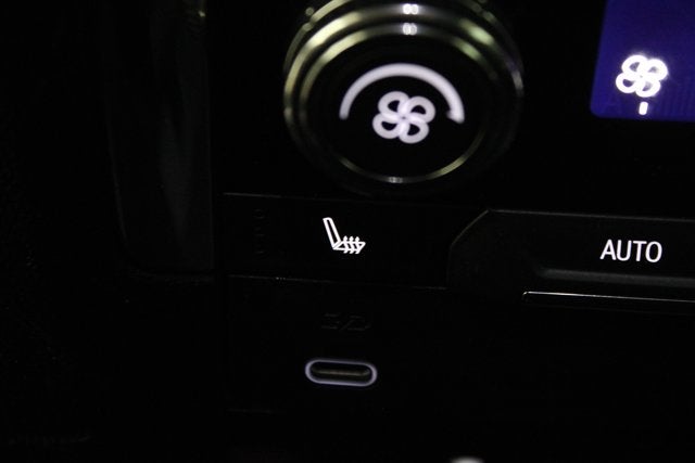 2025 GMC Yukon Denali 4WD
