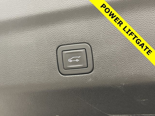2025 GMC Yukon Denali 4WD