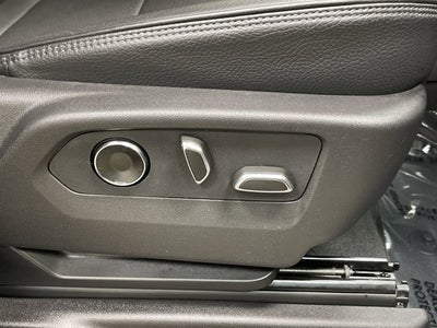 2025 GMC Yukon Denali 4WD