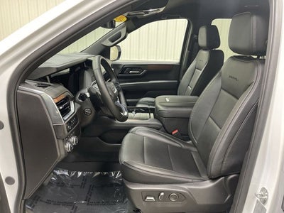2025 GMC Yukon Denali 4WD