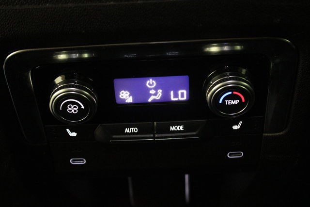 2025 GMC Yukon XL Denali 4WD