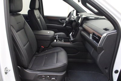 2025 GMC Yukon XL Denali 4WD