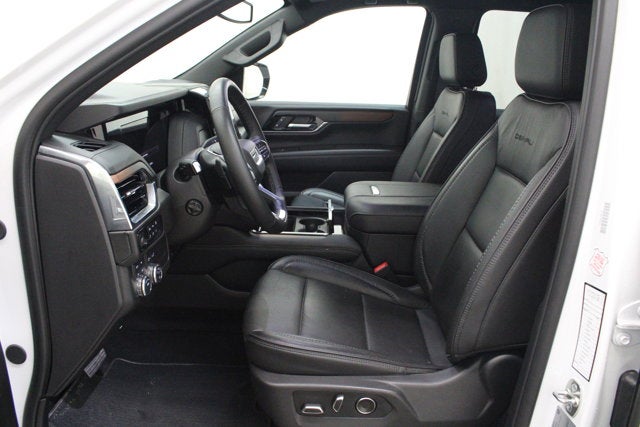 2025 GMC Yukon XL Denali 4WD