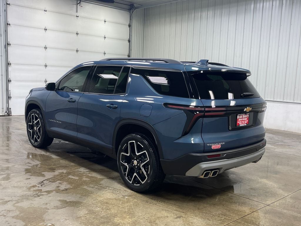 2025 Chevrolet Traverse LT