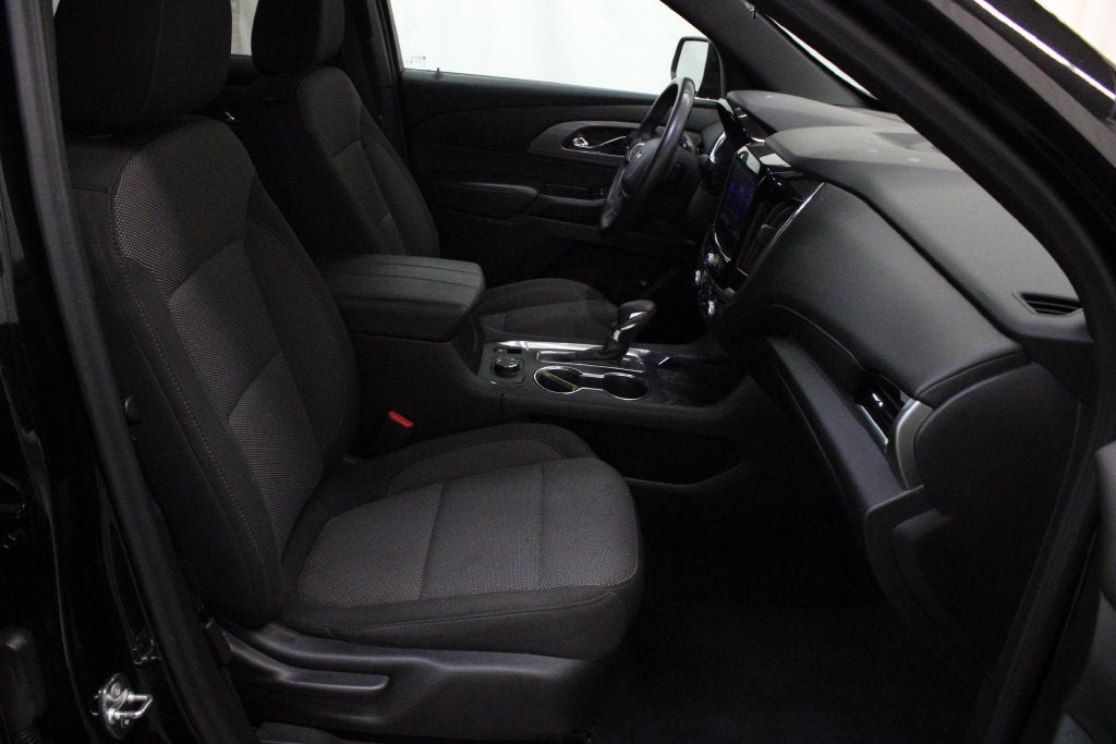 2023 Chevrolet Traverse LT