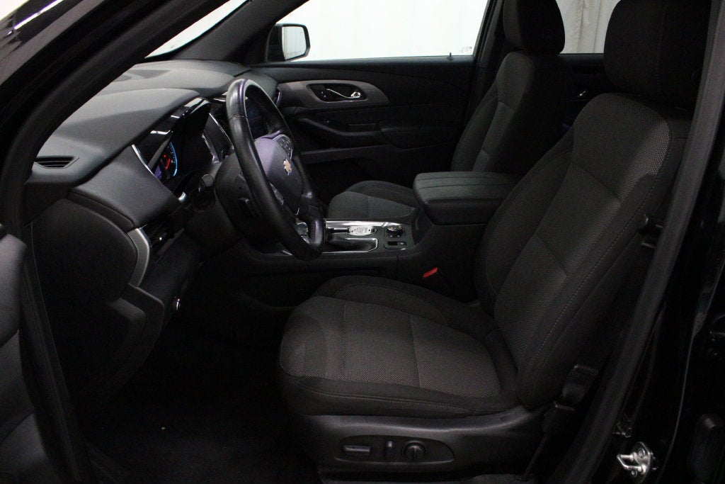 2023 Chevrolet Traverse LT
