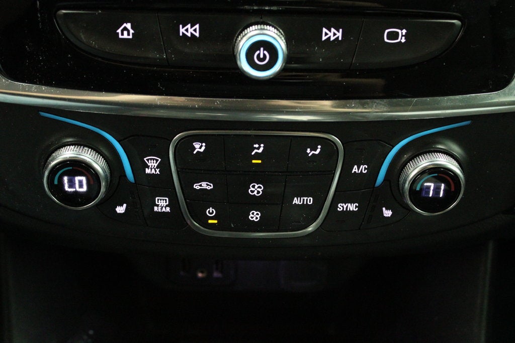 2023 Chevrolet Traverse LT