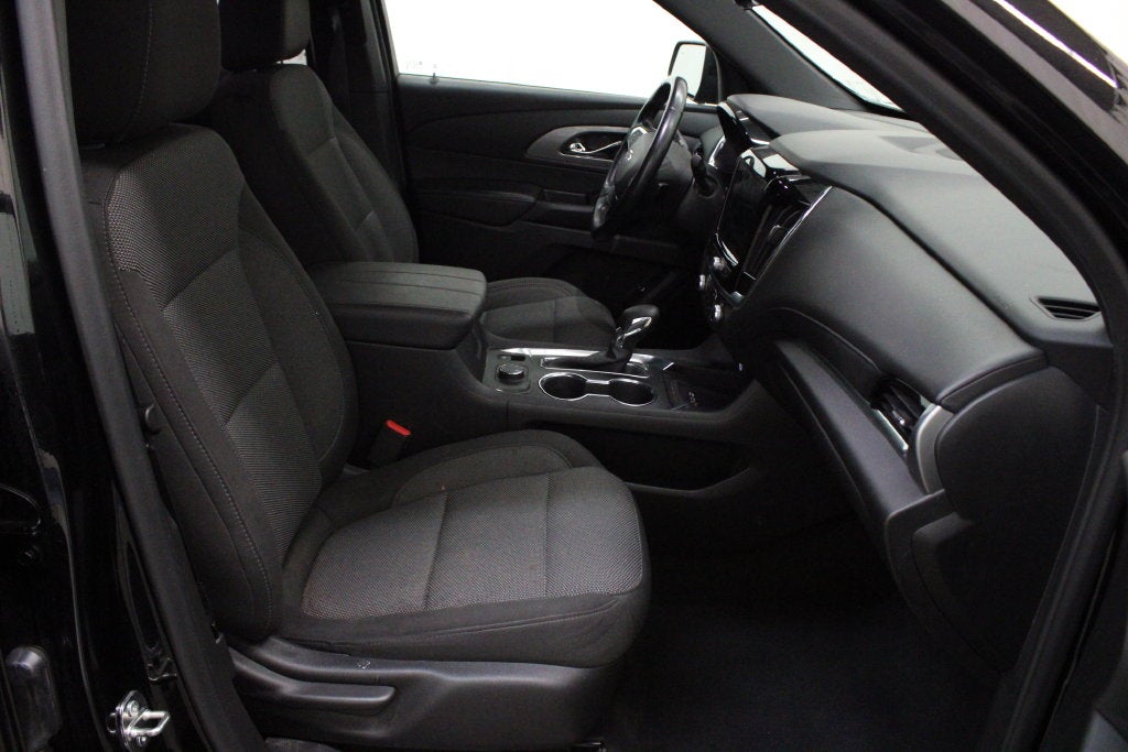 2023 Chevrolet Traverse LT