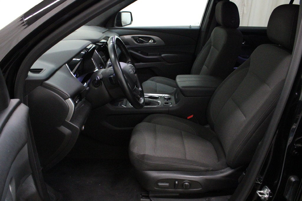 2023 Chevrolet Traverse LT