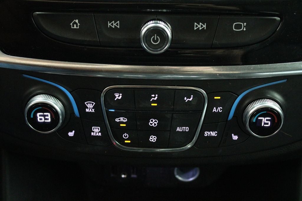 2021 Chevrolet Traverse LT Leather