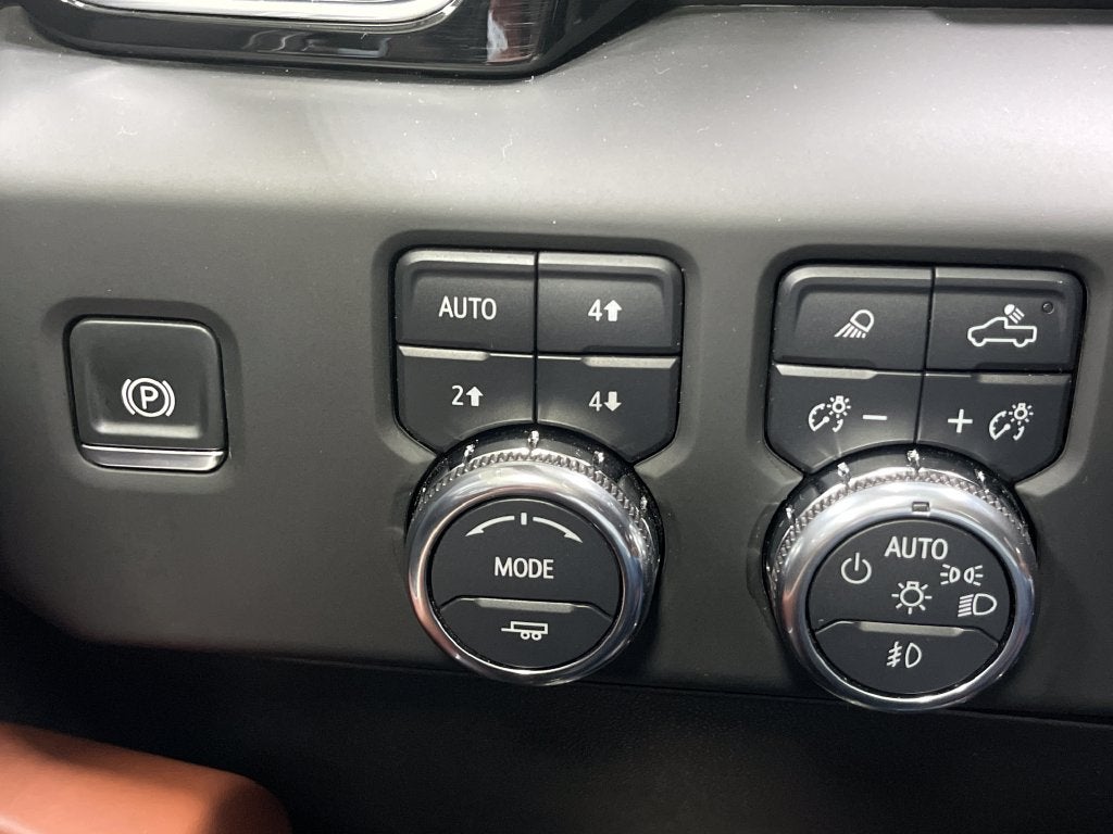 2025 GMC Sierra 3500HD Denali Ultimate