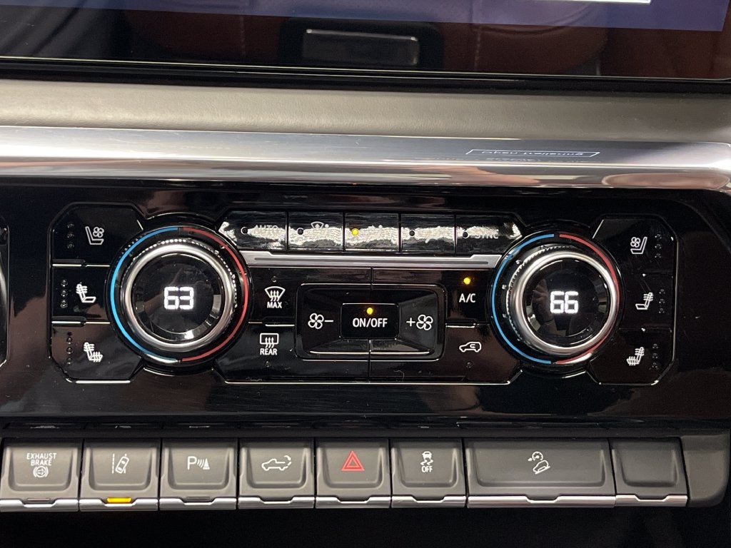 2025 GMC Sierra 3500HD Denali Ultimate