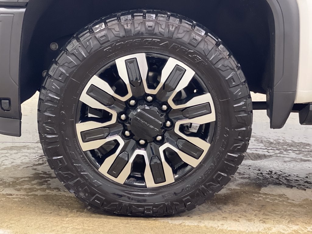 2025 GMC Sierra 3500HD Denali Ultimate